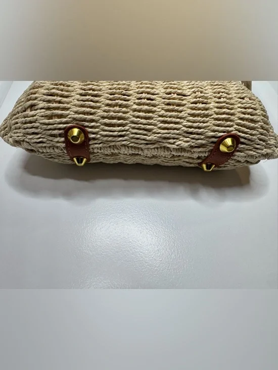 Woven wicker Crossbody Bag with Brown Trim magnetic closure adjustable summer - Picture 3 of 9